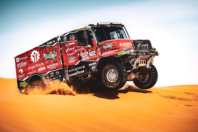 602_jgalvan_06_rf907348_3183746_218154